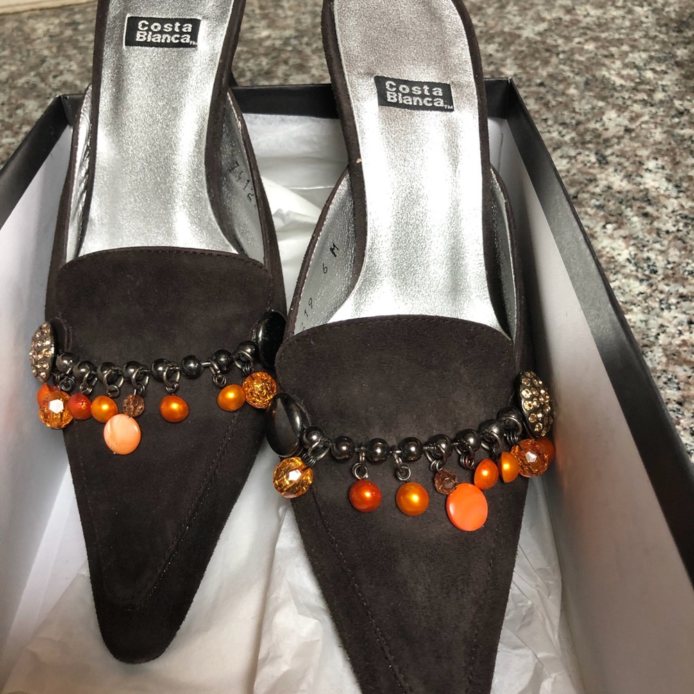 Costablanca boutique mules Brown Suede with beads details. Size 6 (5.5 fit).